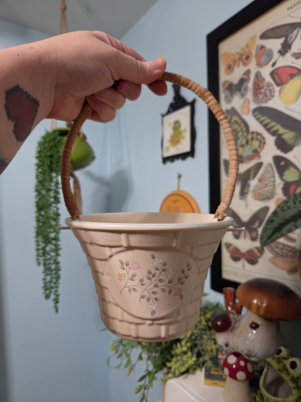 Vintage Pfaltzgraff Remembrance Ceramic Basket Rattan Planter Grandmacore